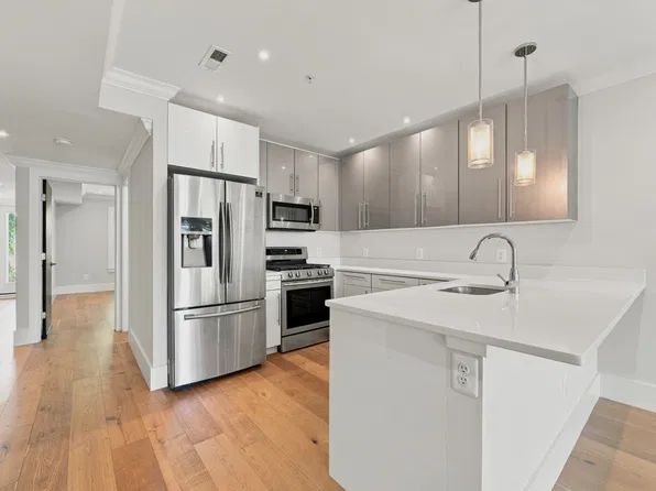 530 Irving St NW, Washington, DC 20010
