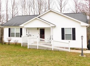 240 Stump Rd, Irvine, KY 40336
