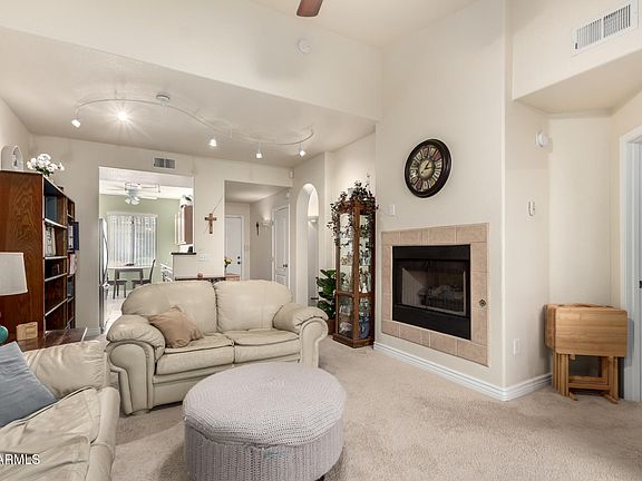 5th image of 2929 W YORKSHIRE Drive #1060