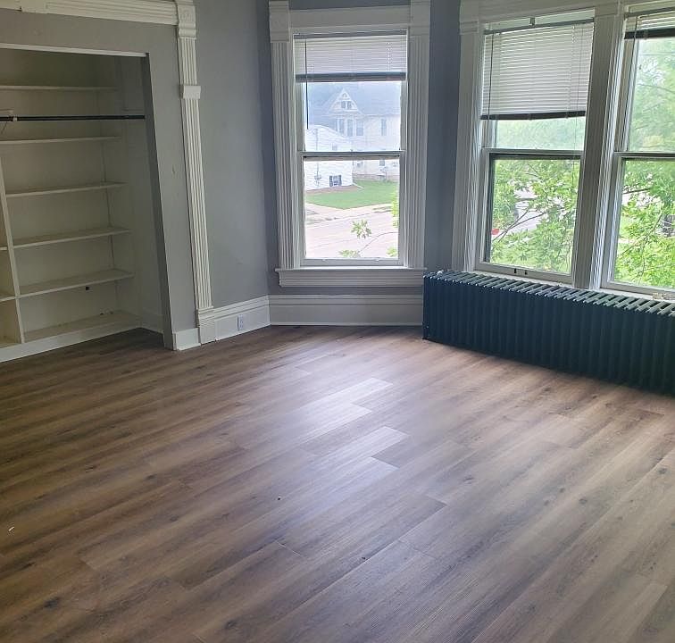1st image of 920 Jackson St #C