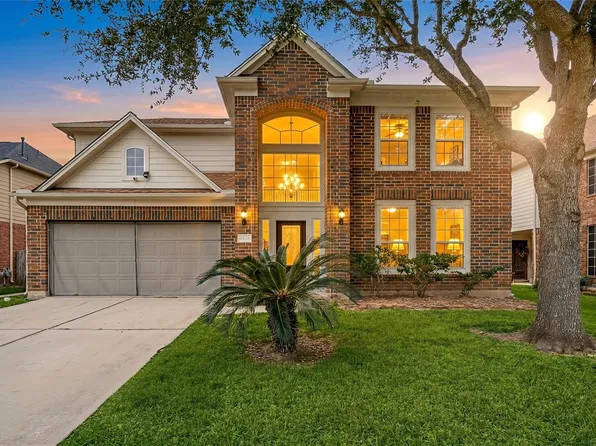 8315 Chicory Dr, Baytown, TX 77521