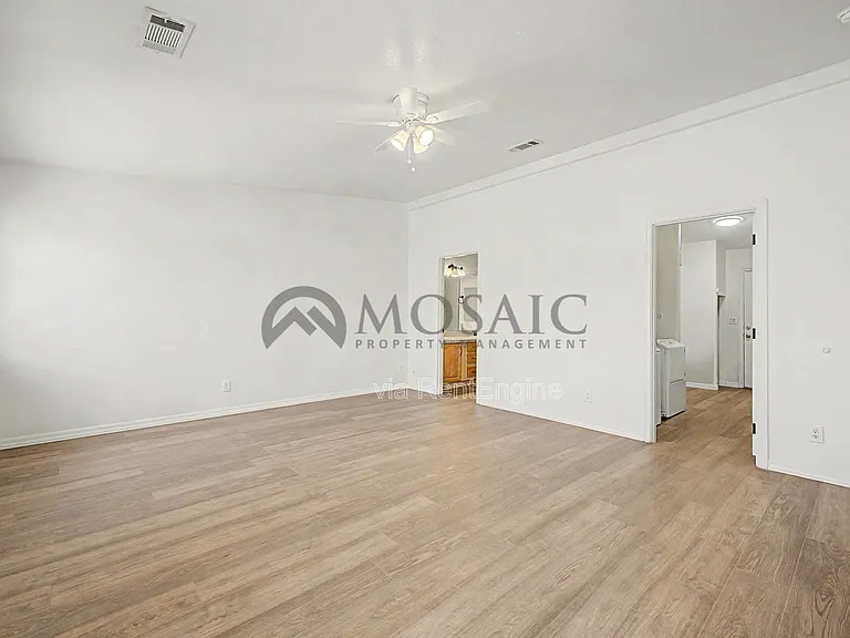 1625 S 74th St — Photo 27