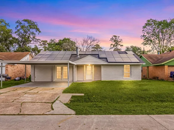 614 Red Oak Ave, Crosby, TX 77532