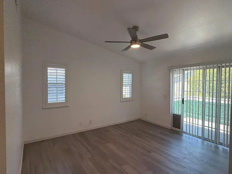 4728 Courtland Ln — Photo 13