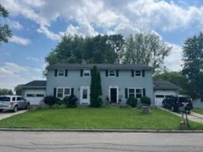 824 E Briar Ln, Green Bay, WI, 54301