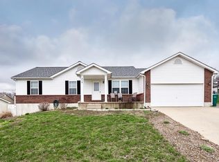 375 Gravens Rd, Troy, MO 63379