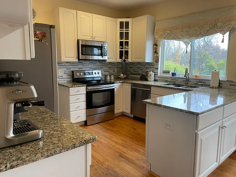 5700 Crestwood Dr — Photo 16