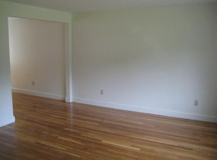 37 Linden St UNIT 23, Wellesley, MA 02482