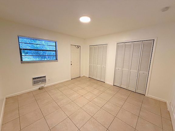 4th image of 2918 Jackson St #14