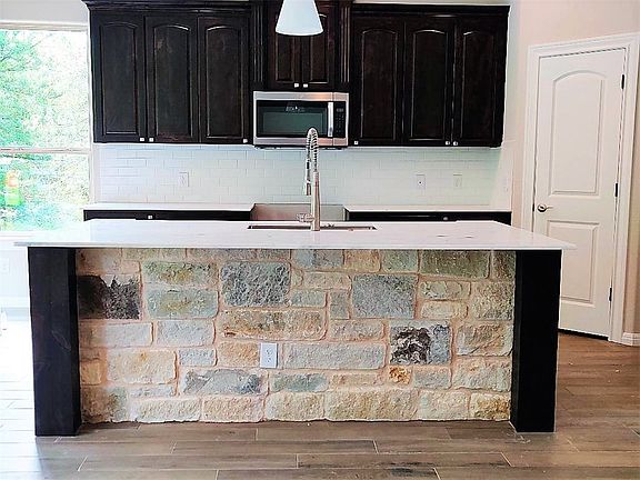 5th image of 344 Nene Ln