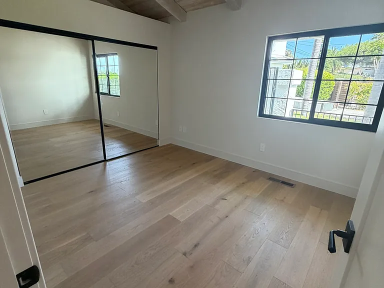 683 Marine View Ave #1 — Photo 40
