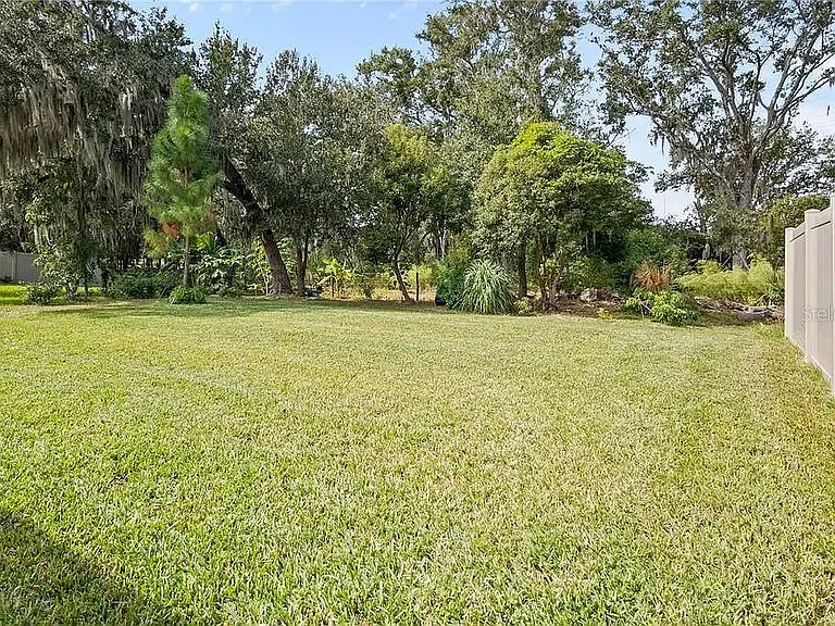 14654 Horse Trot Rd — Photo 17
