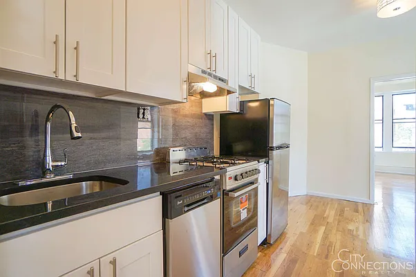 Rented by City Connections Realty | media 26