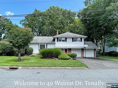 49 Walnut Dr Photo 1 49 Walnut Dr Photo 1