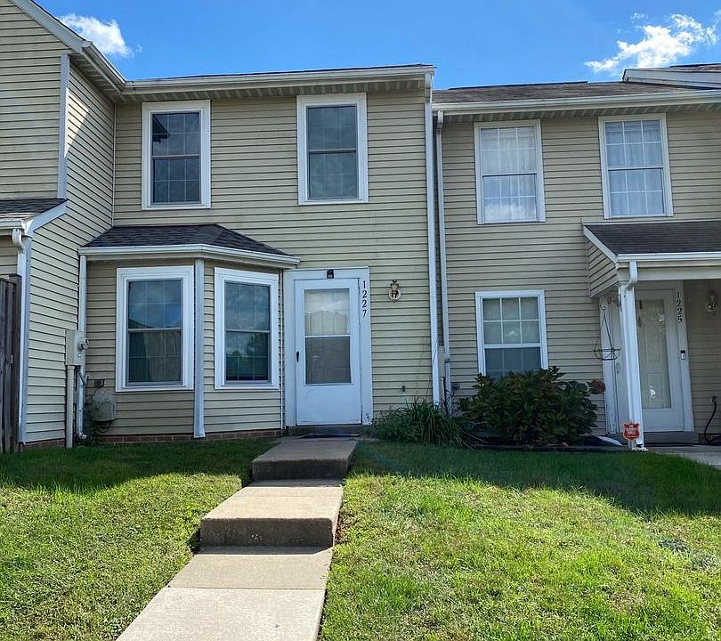 1st image of 1227 Musket Ct Unit 41