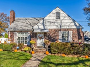 716 De Witt St, Linden, NJ 07036