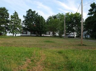 178 N Three Mile Rd, Fort Gibson, OK 74434