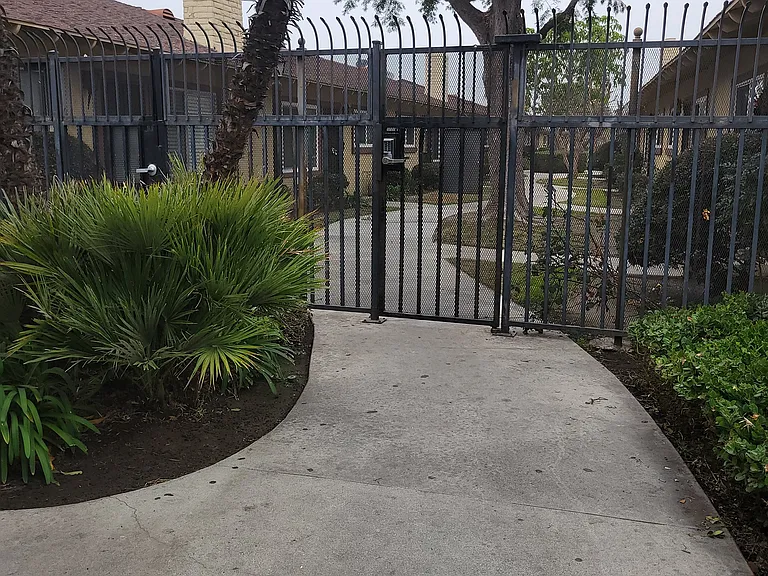 1541 E La Palma Ave — Photo 7