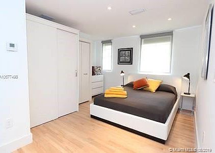 5th image of 600 15th St APT 3