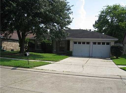 2nd image of 505 Plymouth Dr