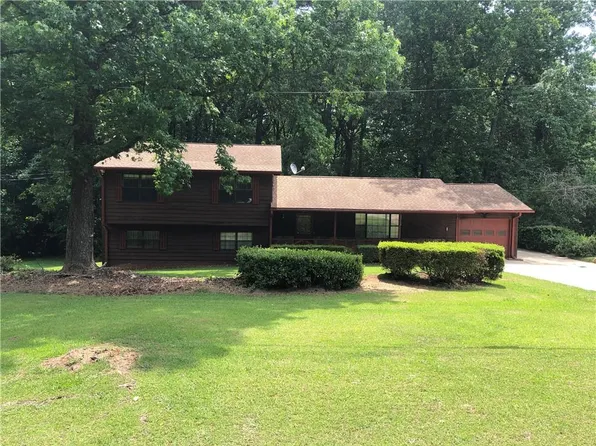 4378 Shady Dr, Lilburn, GA 30047