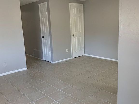 4th image of 10116 N Lantana Ave Unit A