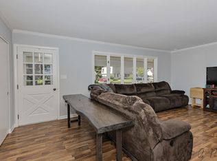 50 New Castle Ct, Crystal Lake, IL 60014