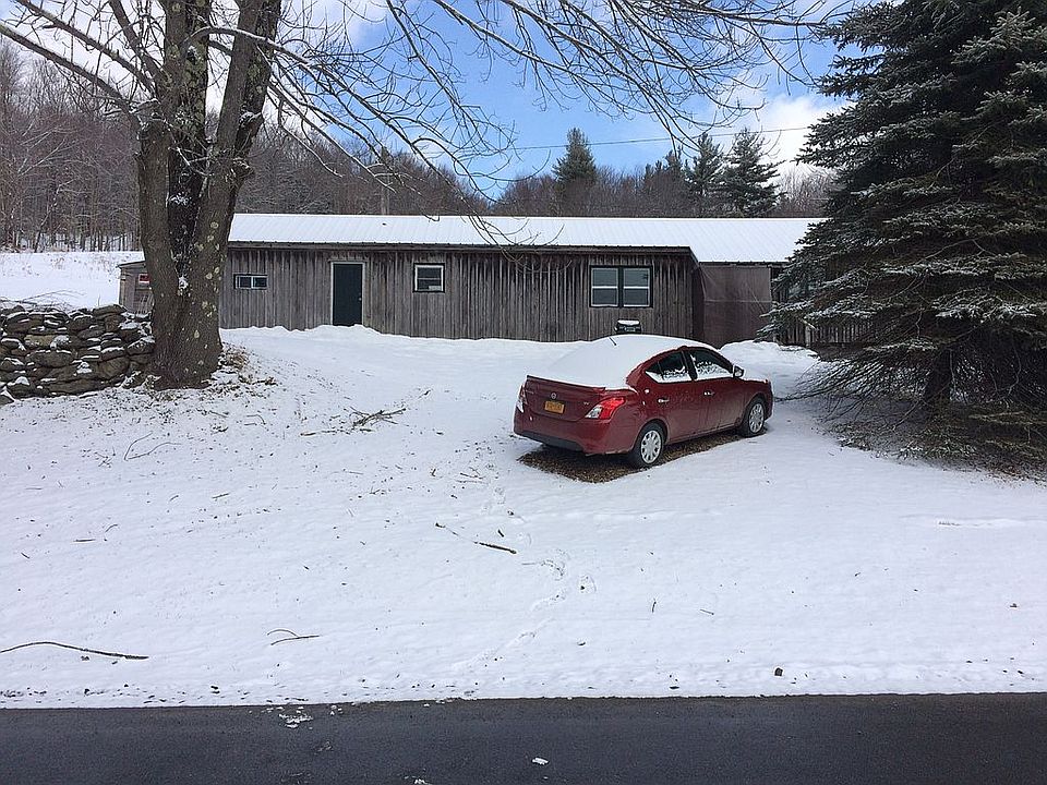 2nd image of 1657 Burrington Hill Rd