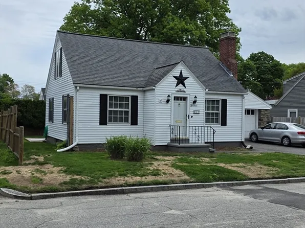 19 Calumet Ave, Worcester, MA 01606