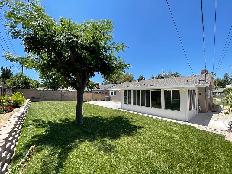 23370 Schoolcraft St — Photo 5
