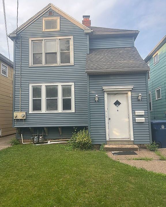 1st image of 283 Newfield St