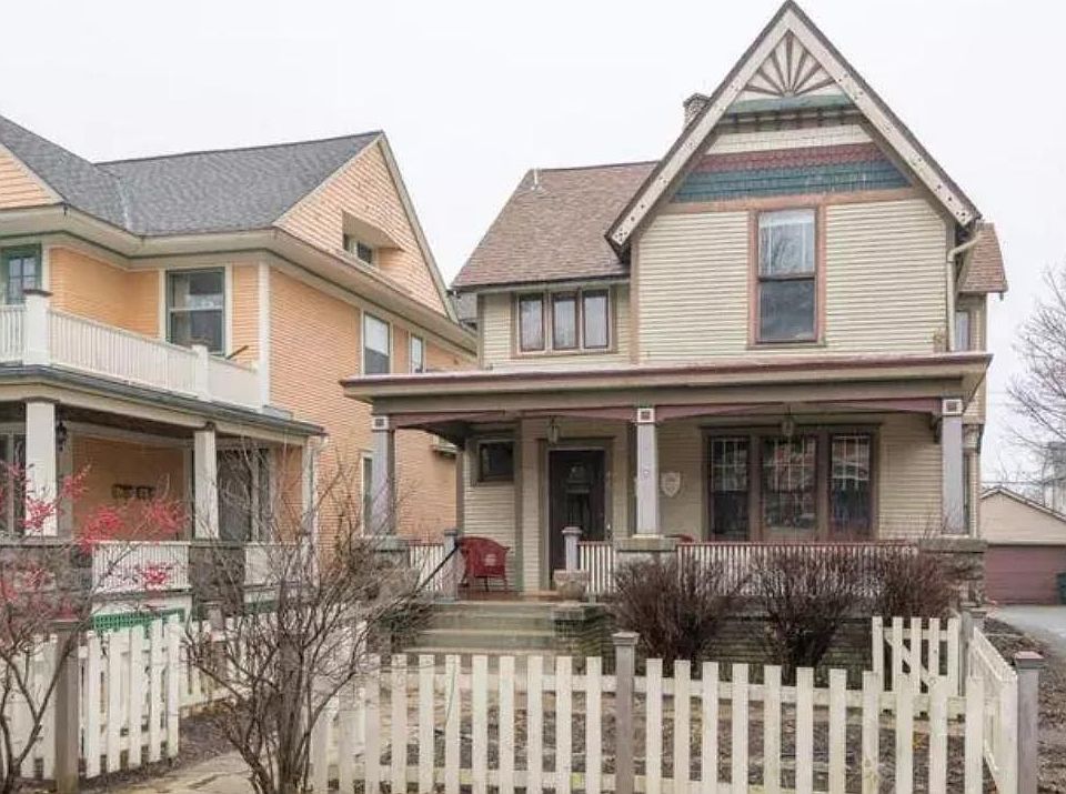 1st image of 427 Paris Ave SE