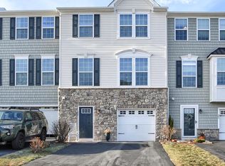 207 Laurel Ln, Perkasie, PA 18944