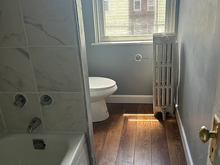 232 Laveer St — Photo 4