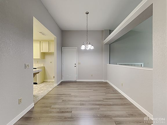 5th image of 3628 Bowie Ct