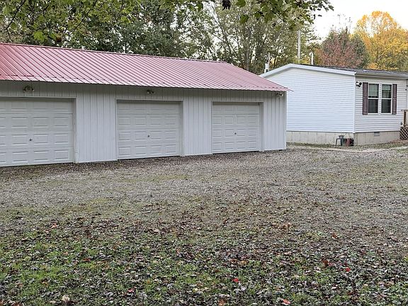 2nd image of 216 Mauer Rd