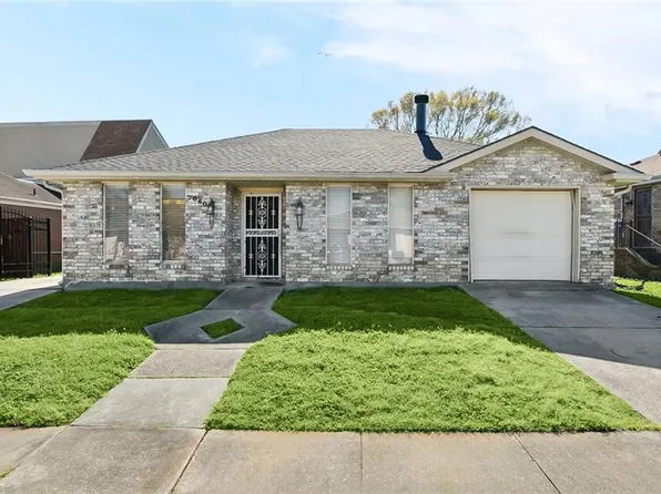 7060 E Renaissance Ct, New Orleans, LA 70128