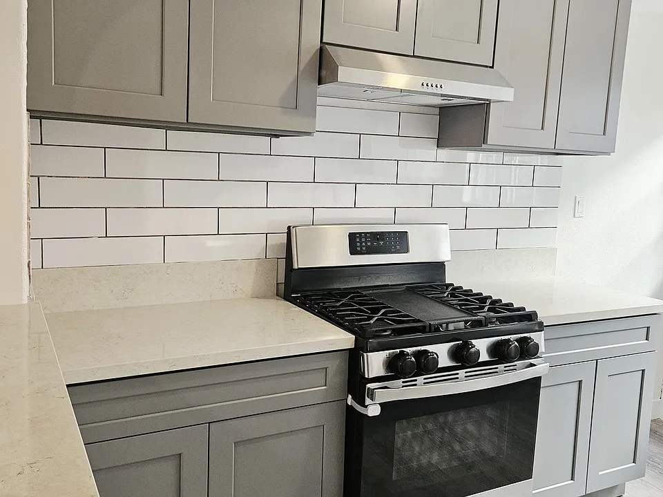 13011 Venice Blvd