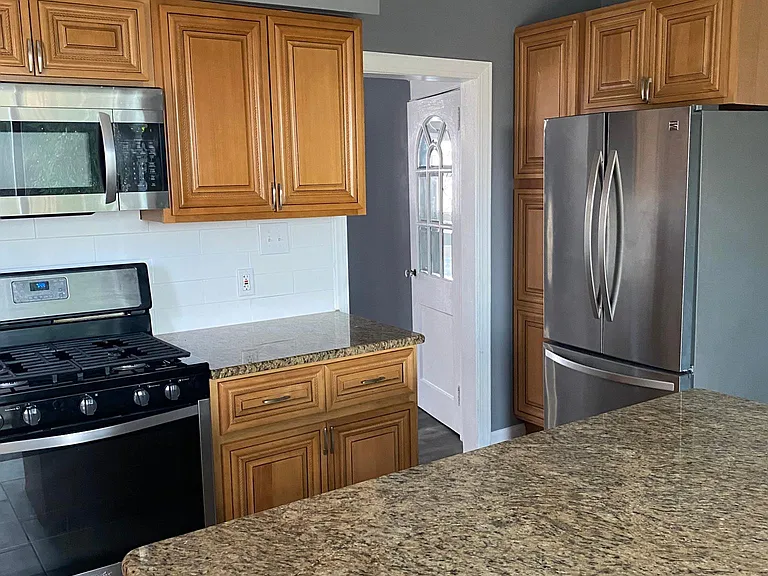 6531 W Girard Ave — Photo 5