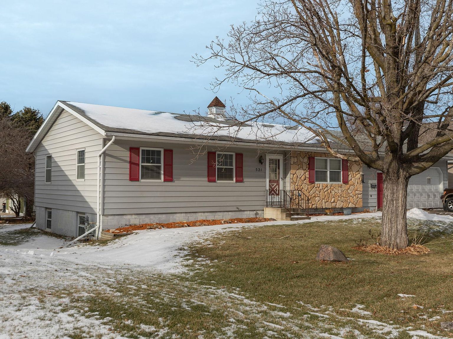 521 1st Ave SE, Stewartville, MN 55976 Zillow