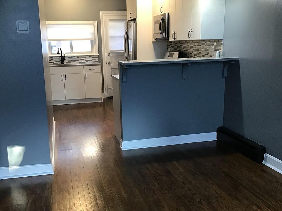 1st image of 1719 N Hudson Ave APT 2