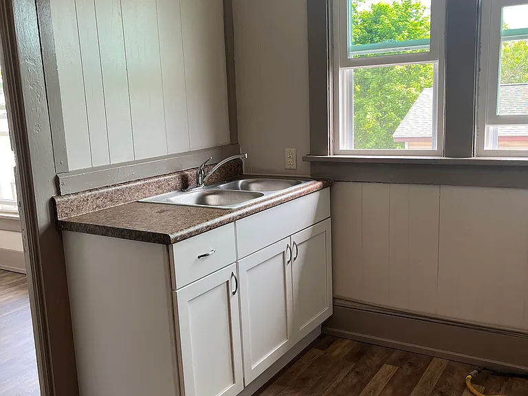5245 W Seneca St #3 — Photo 2
