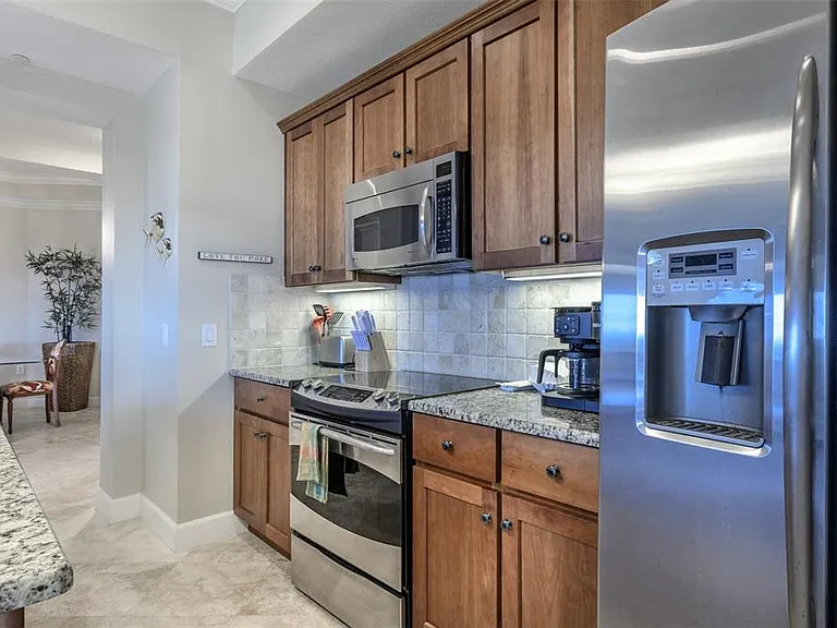 8581 Amberjack Cir #301 — Photo 30