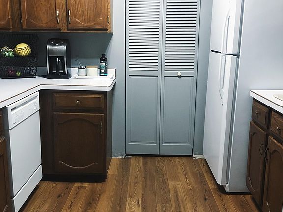 5th image of 2680 Oxford St N APT 135