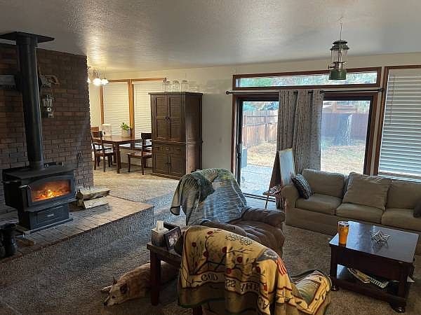 2nd image of 2405 Sunset Ave
