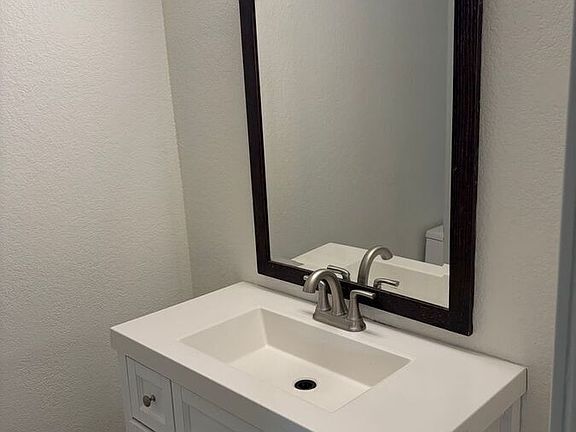 2nd image of 1208 Dallas St #101