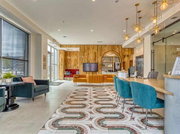 2271 Clinton St #2-406