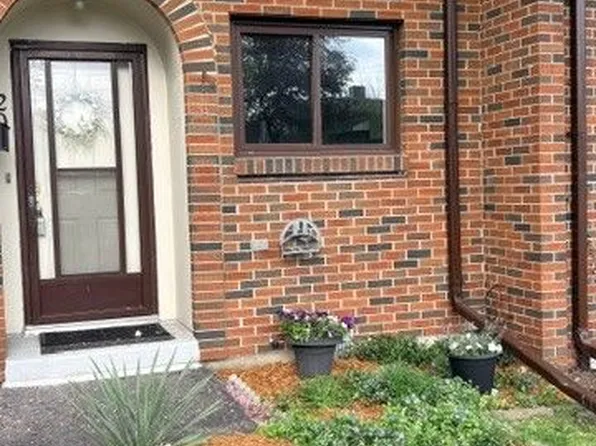 41 Rhonda Rd #20, Guelph, ON N1H 6H1