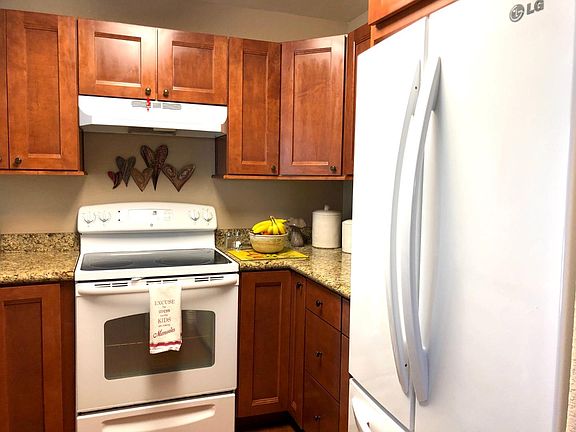 4th image of 135 La Crosse Dr Unit 135