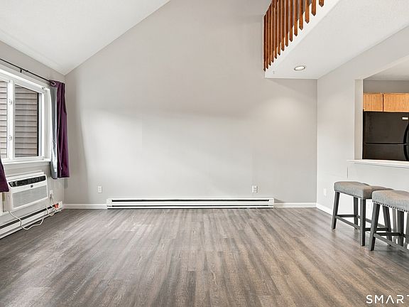 5th image of 371 Emmett Street #66